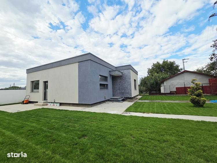 Casă cu 4 camere cu Teren 450 Mp în Vânători