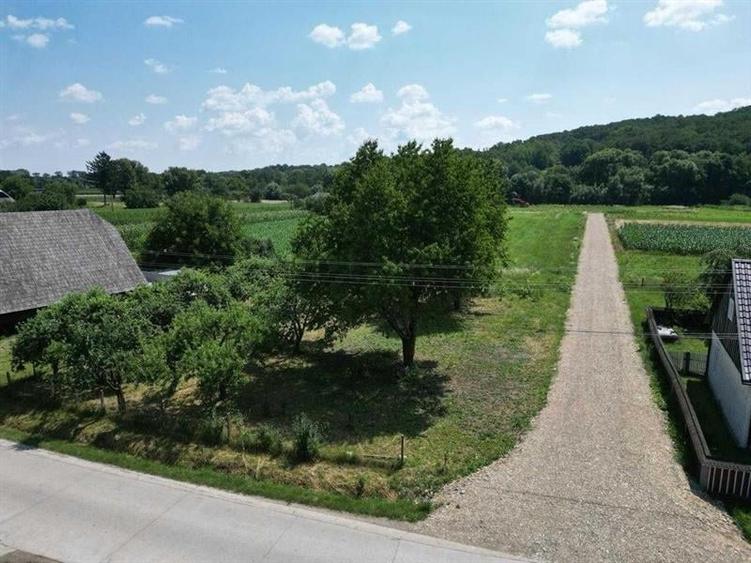 Teren Construcții intravilan de 1000 mp, în Horodnic de Jos