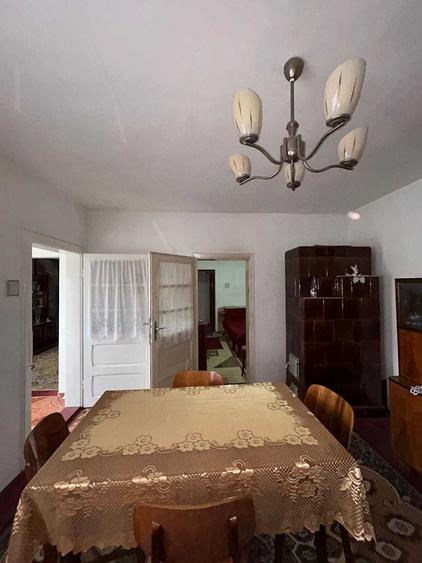 Casă cu 3 camere cu Teren 470 Mp în Central