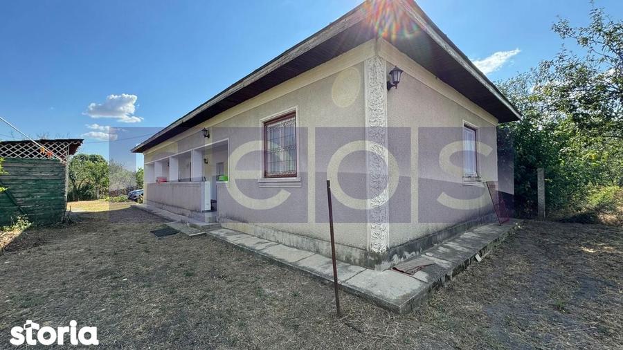 Casă cu 3 camere cu Teren 1300 Mp în Dobrotești