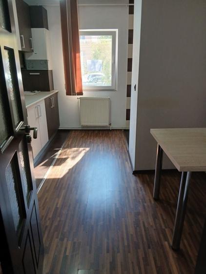 Apartament de vanzare - 6