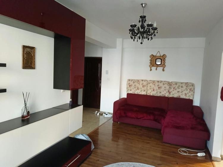 Apartament cu 2 camere semidecomandat în Șcheia