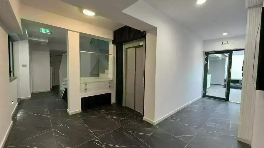 Apartament cu 2 camere nedecomandat în Moșilor