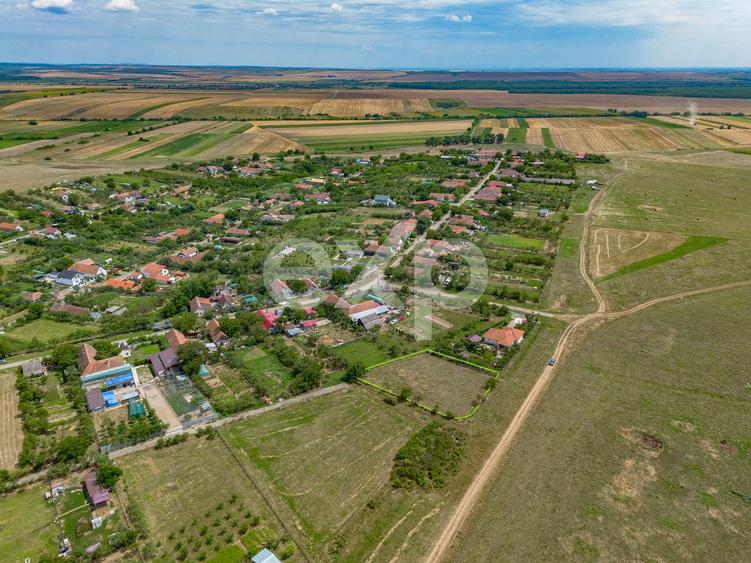 Teren Construcții intravilan de 1440 mp, în Murani