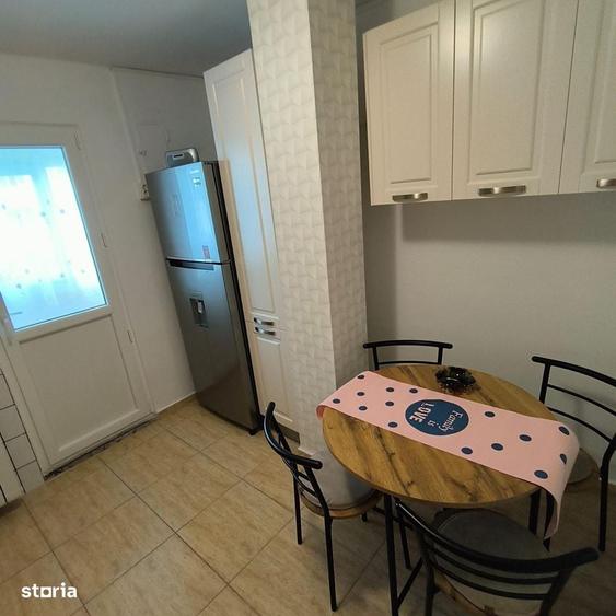 Apartament cu 2 camere decomandat în Drumul Taberei