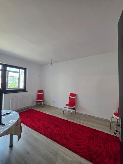 Apartament cu 2 camere decomandat, mobilat în Berceni