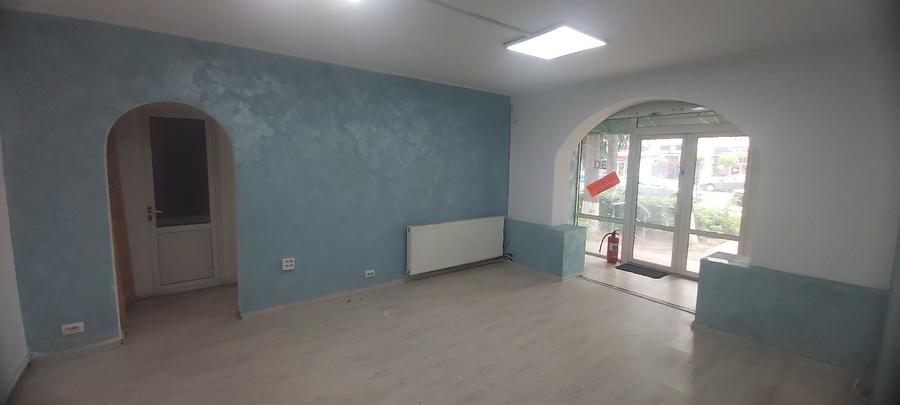 Spațiu comercial, de 55 mp, în Central