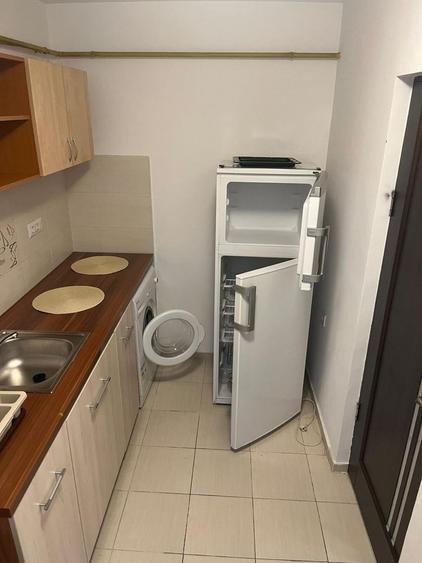Garsonieră decomandată în Exterior Vest