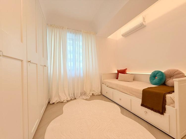 Apartament cu 3 camere decomandat, mobilat în Pipera