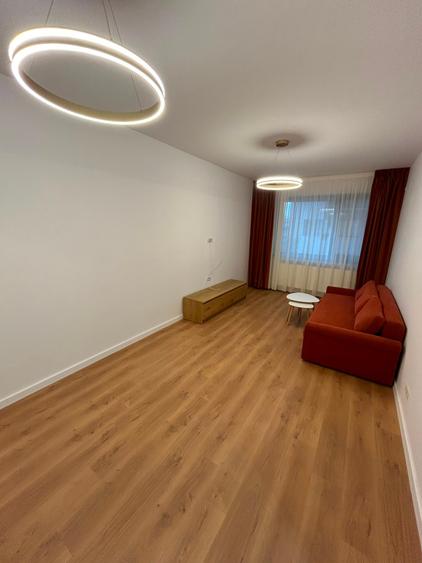 Apartament cu 2 camere decomandat în Metalurgiei