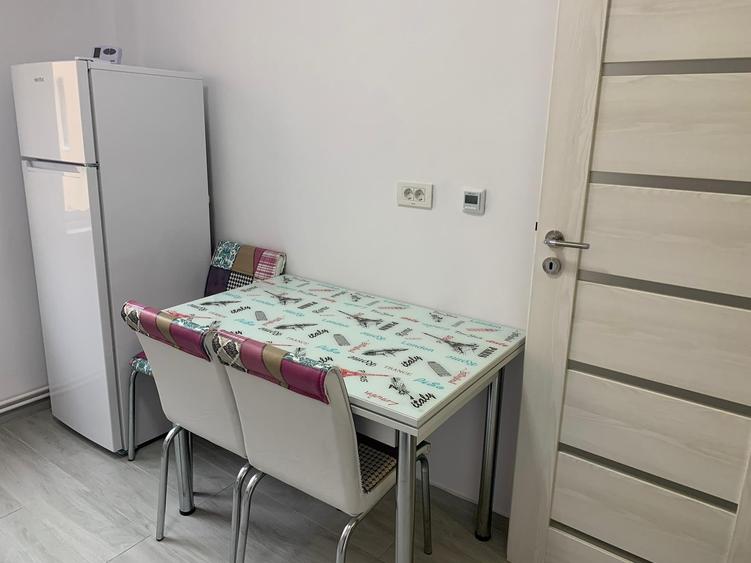 Se inchiriaza  in centru apartament cu doua camere, pret 400 euro lunar - 4