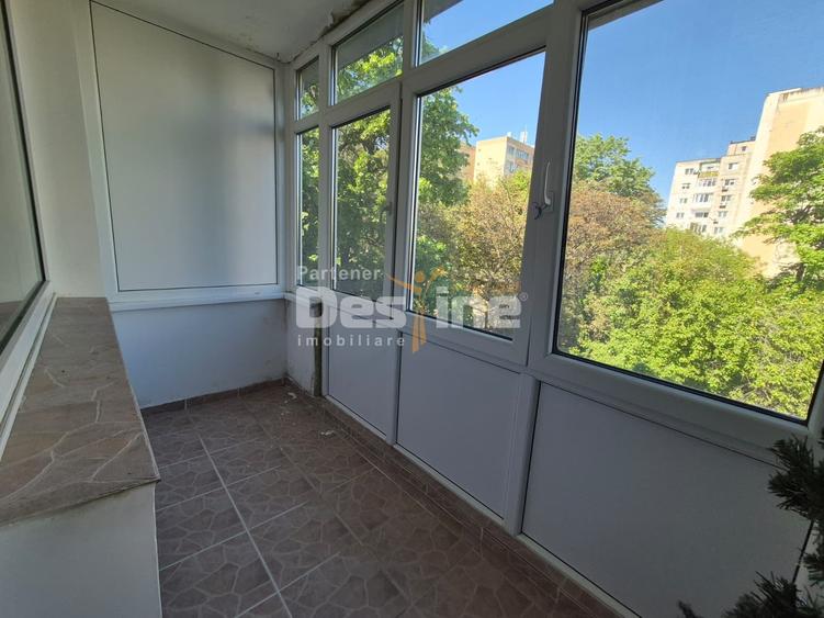 Apartament cu 3 camere circular, mobilat în Berceni