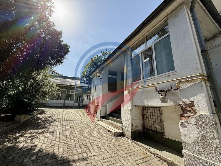 Spațiu comercial, de 800 mp, în Ultracentral