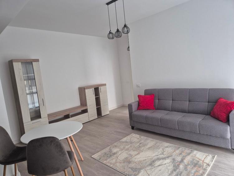 Apartament cu 2 camere semidecomandat în Cug
