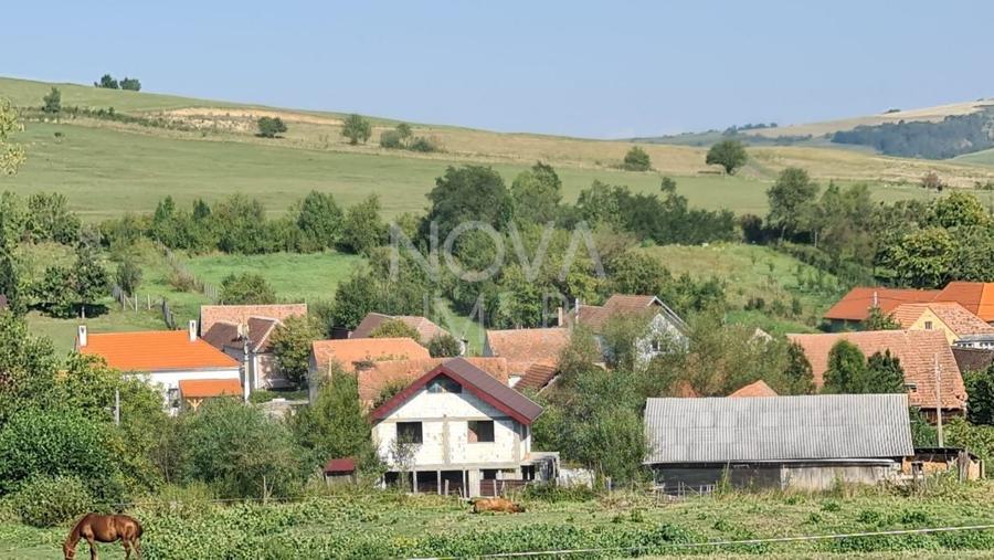 Casă individuală cu 3 camere cu Canalizare în Marpod
