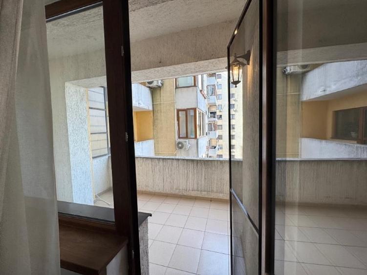 Apartament cu 2 camere decomandat în Mihai Bravu