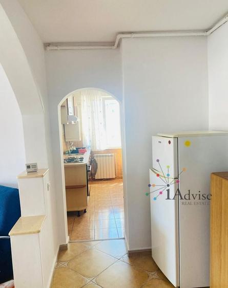 Apartament cu 2 camere decomandat, mobilat în Tractorul