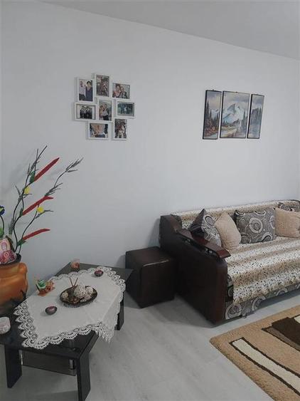 Apartament cu 2 camere decomandat în Răcădău