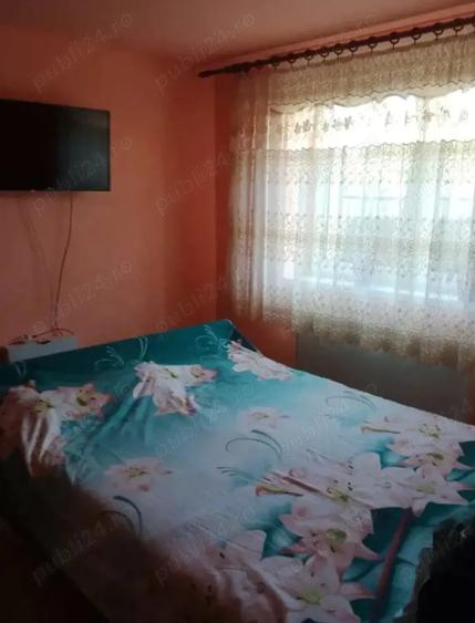 Casă cu 5 camere cu Teren 37 Mp în Central