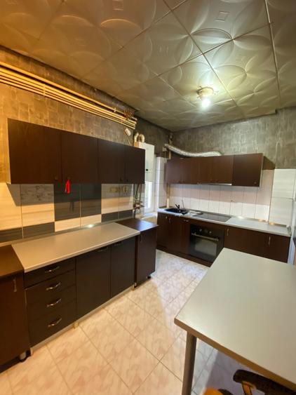 Apartament cu 2 camere semidecomandat, mobilat în Unirii