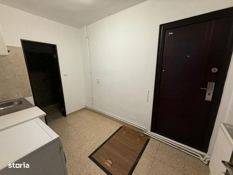Casă cu 4 camere cu Teren 261 Mp în Rovine