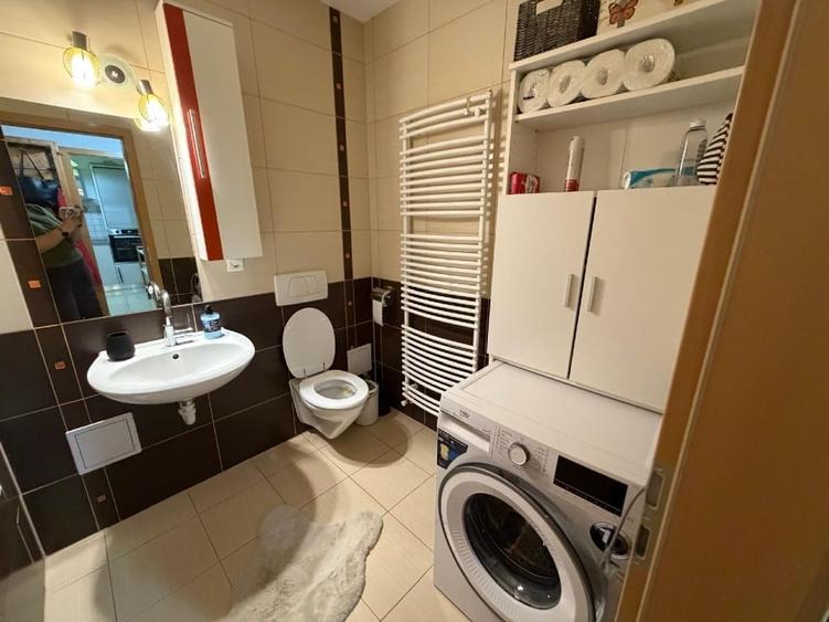 Apartament cu 2 camere decomandat, mobilat în Avantgarden