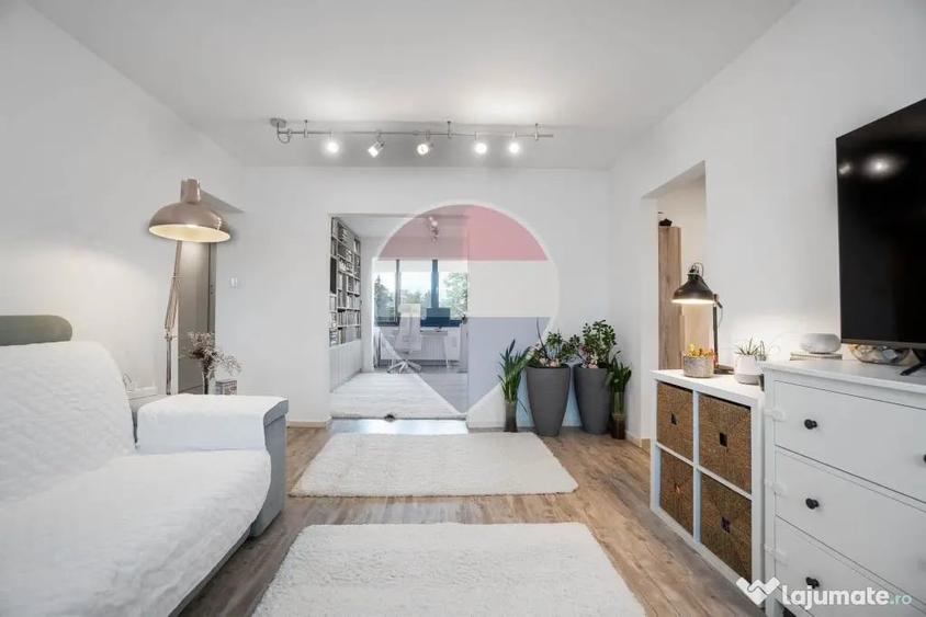 Apartament cu 3 camere semidecomandat în Noua