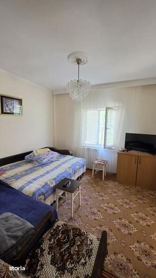 Apartament cu 4 camere în Coiciu