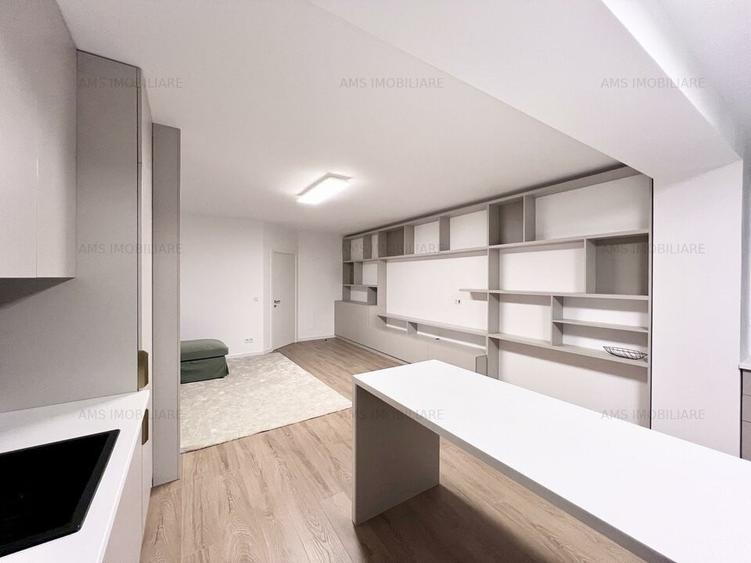 Apartament cu 2 camere semidecomandat, mobilat în Pipera