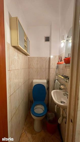 Apartament cu 4 camere decomandat în Valea Ialomiței
