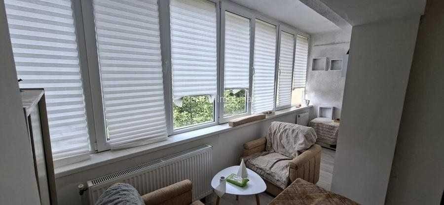 Apartament cu 3 camere decomandat în Sud