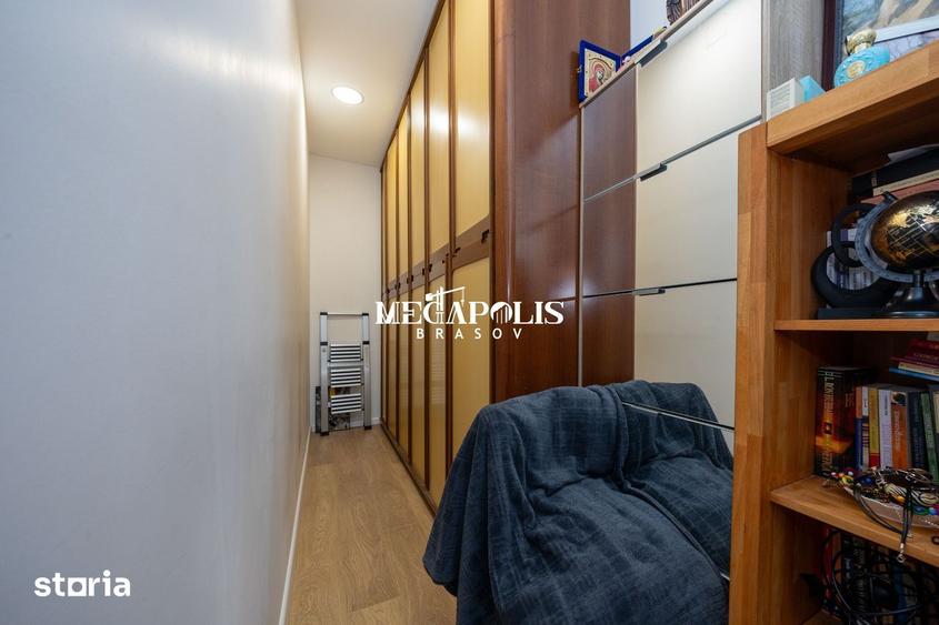 Casă cu 6 camere cu Teren 750 Mp în Prejmer