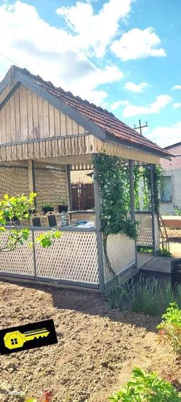 Casă cu 4 camere cu Teren 720 Mp în Central