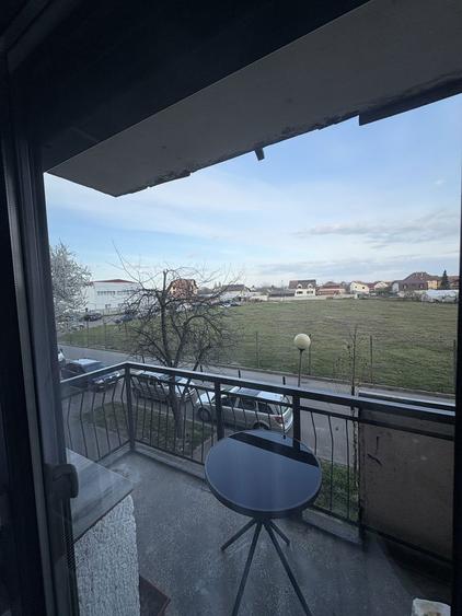 Apartament cu 2 camere decomandat în Carpați 2