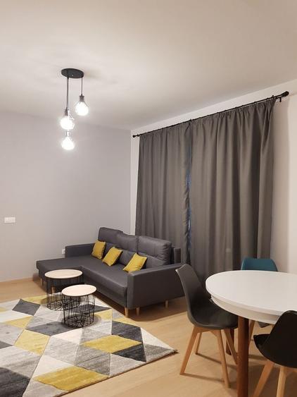 Apartament cu 2 camere semidecomandat în Central