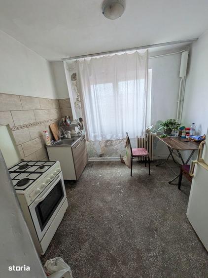 Apartament cu 2 camere semidecomandat în Lăpuș