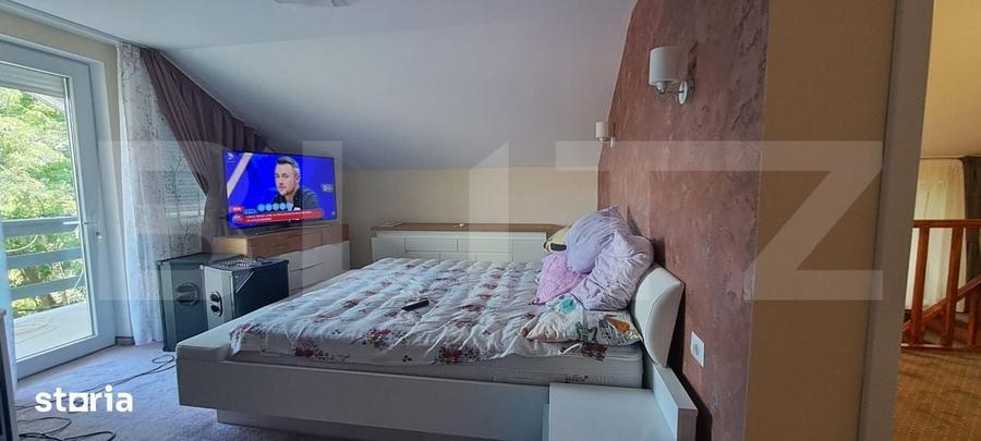 Casă cu 4 camere cu Teren 6500 Mp în Ucea