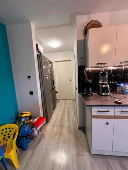 Apartament cu 2 camere semidecomandat în Florești — fotografia 1