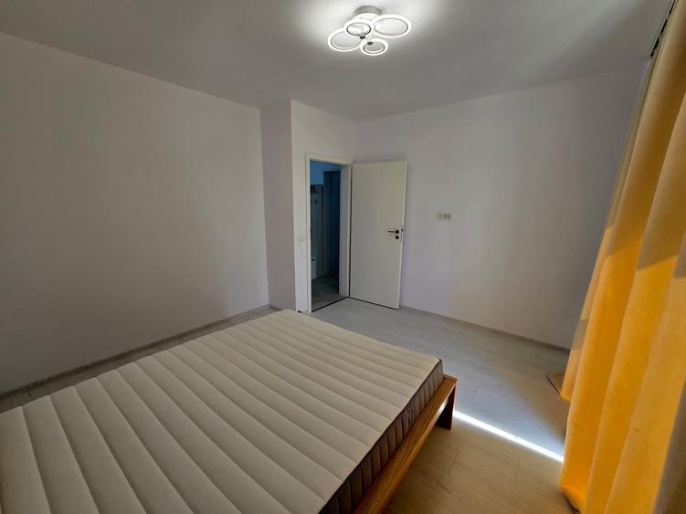 Apartament cu 2 camere decomandat în Metalurgiei