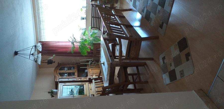 Casă cu 6 camere cu Teren 1122 Mp în Central