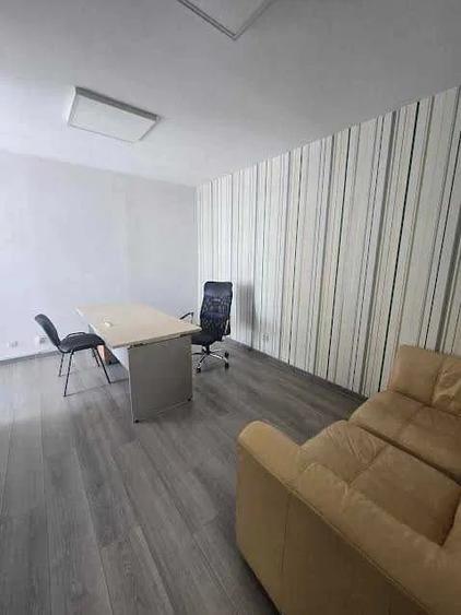 Apartament cu 6 camere decomandat, mobilat în Central