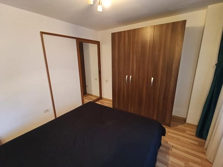Apartament cu 2 camere semidecomandat, mobilat în Panduri