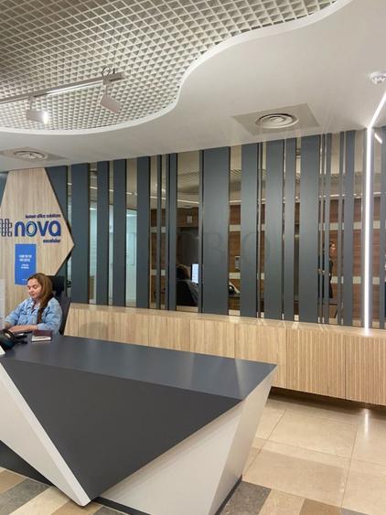 Birou, de 135 mp, în Central