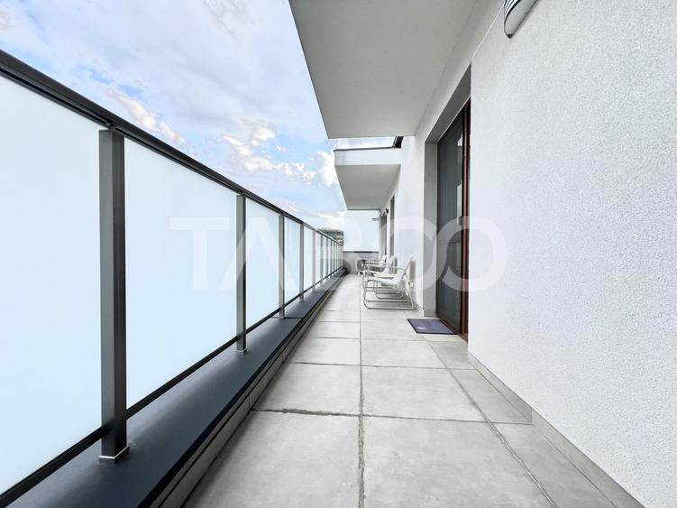 Apartament cu 3 camere decomandat, mobilat în Borhanci