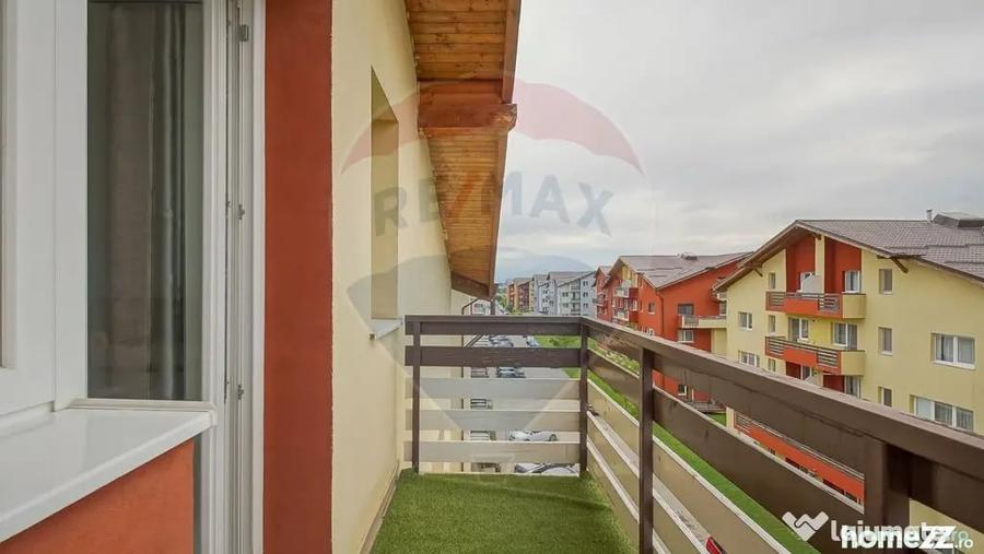 Apartament cu 2 camere semidecomandat în Sânpetru