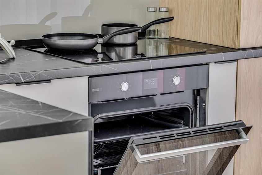 Apartament cu 2 camere decomandat, mobilat în Aurel Vlaicu