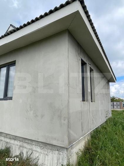 Casă cu 5 camere cu Teren 500 Mp în Sânmartin
