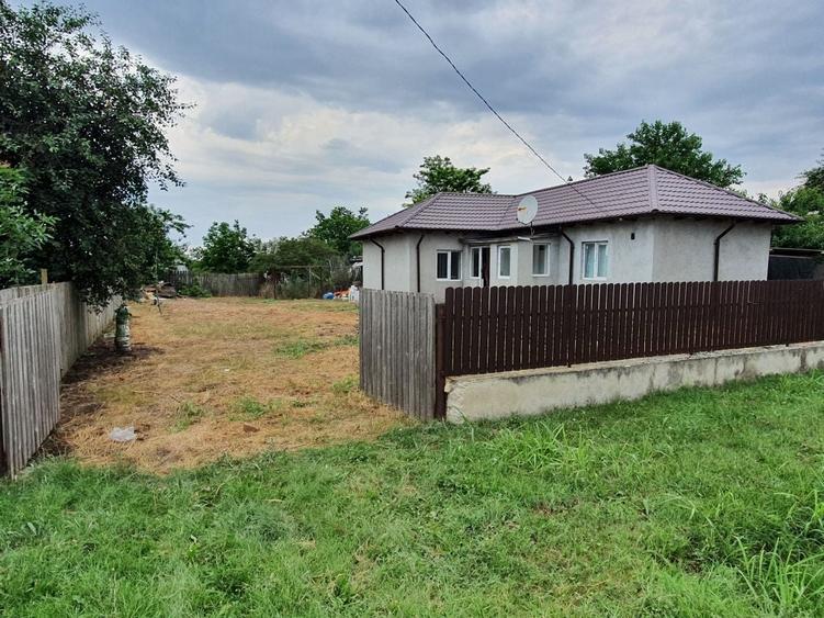 Casă cu 4 camere în Seimeni
