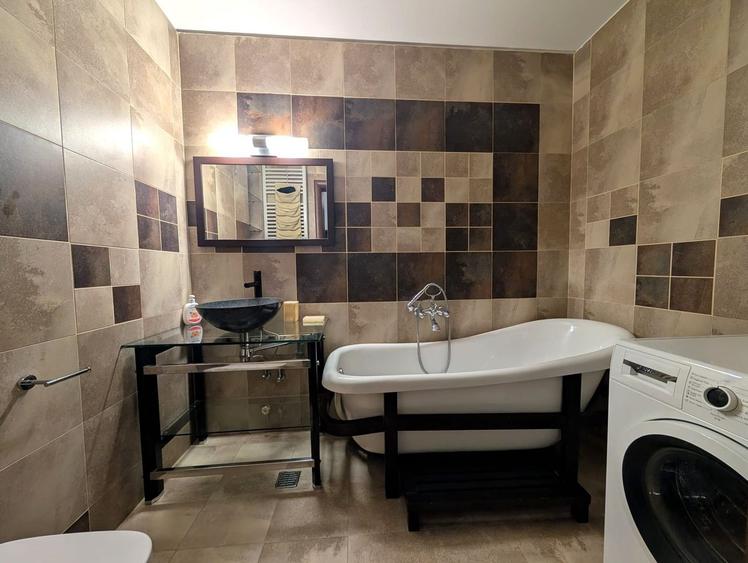 Apartament cu 3 camere decomandat, mobilat în Jiului