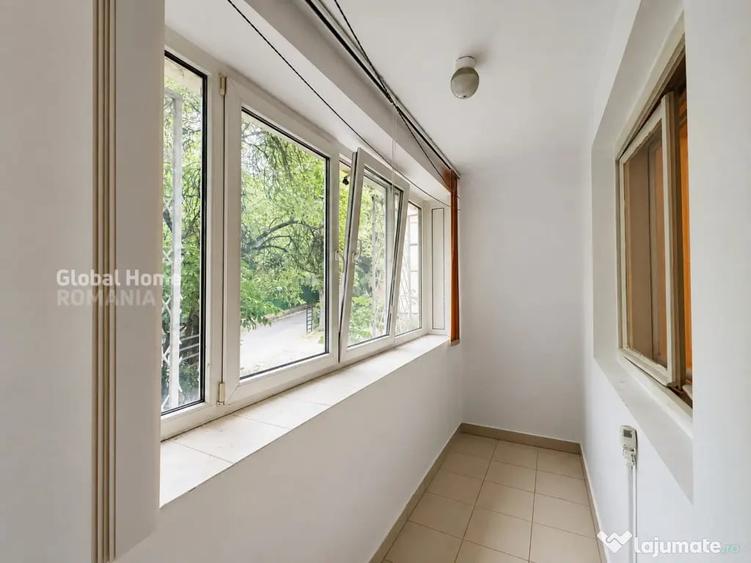 Apartament cu 3 camere semidecomandat în 1 Mai